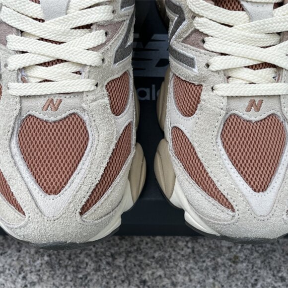 New Balance unisex running shoes - Picture 8 of 11